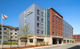 Hampton Inn & Suites-Worcester, Ma